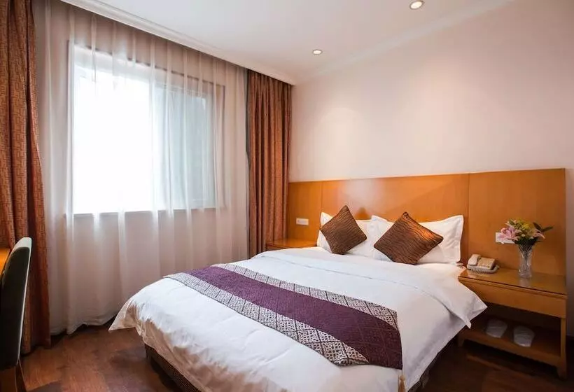 هتل Chengdu Taiji Business