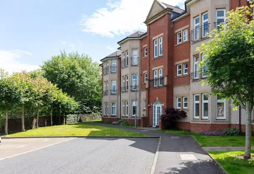 9a Millbrae   Donnini Apartments