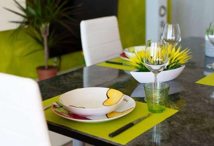 Welcomely L Isola Nel Verde