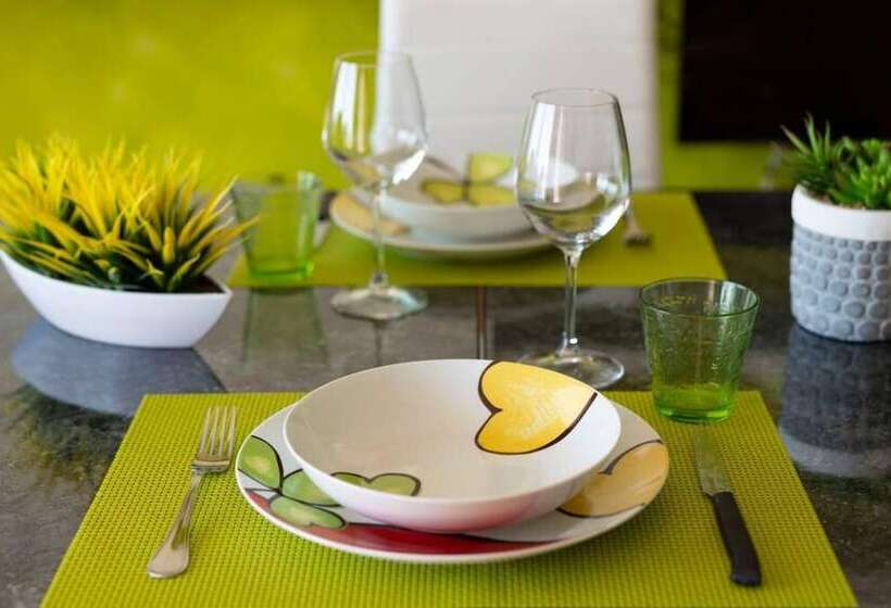 Welcomely L Isola Nel Verde