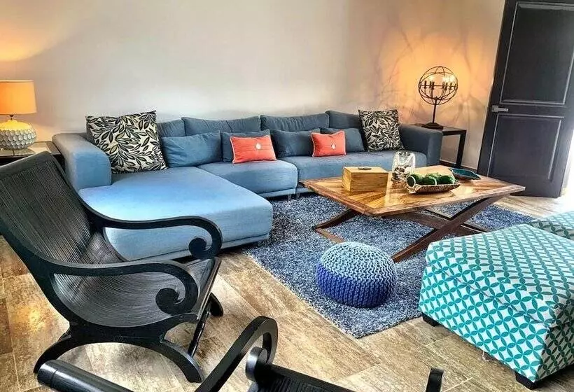 Srvittinivillas Brroe 27/  Resorts Villas/ Espacius   Modern Great