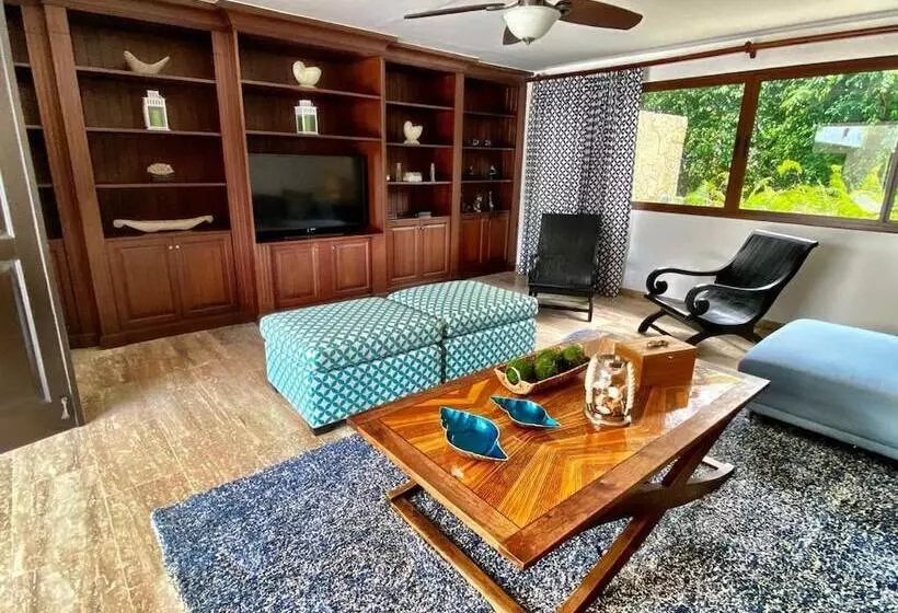 Srvittinivillas Brroe 27/  Resorts Villas/ Espacius   Modern Great