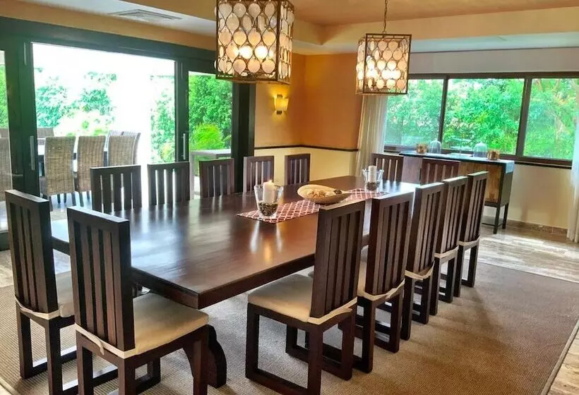 Srvittinivillas Brroe 27/  Resorts Villas/ Espacius   Modern Great