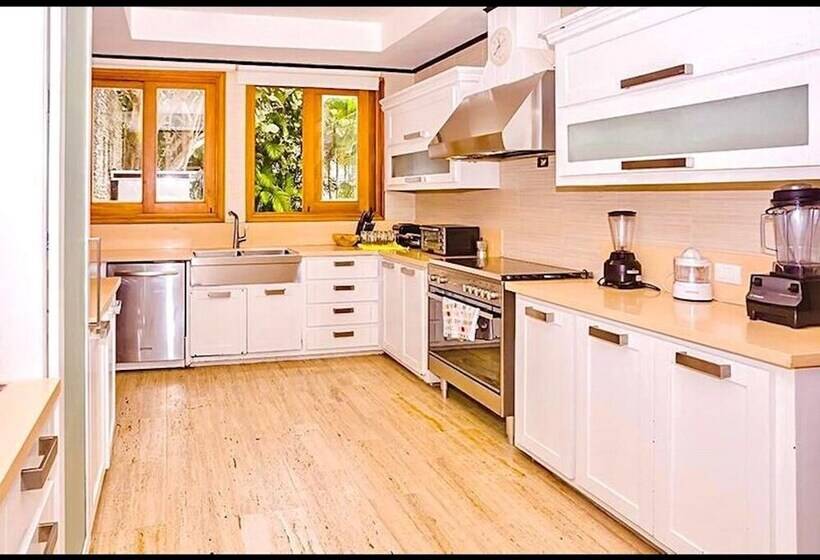 Srvittinivillas Cñ Ll66 /great Villa/ Good Location/ Resort Villa/