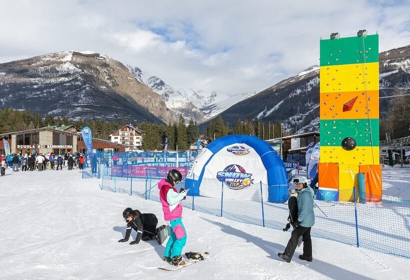 Asteria 29 Skiing Nearby Happy Rentals