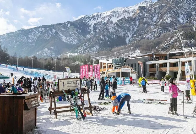 Asteria 29 Skiing Nearby Happy Rentals