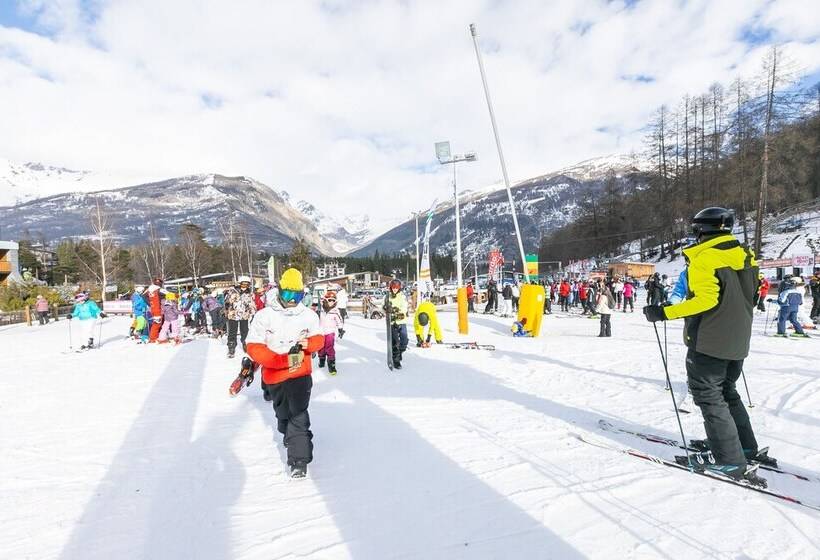 Asteria 29 Skiing Nearby Happy Rentals