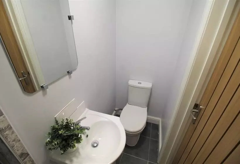 ペンション Comfy Rooms In Coventry