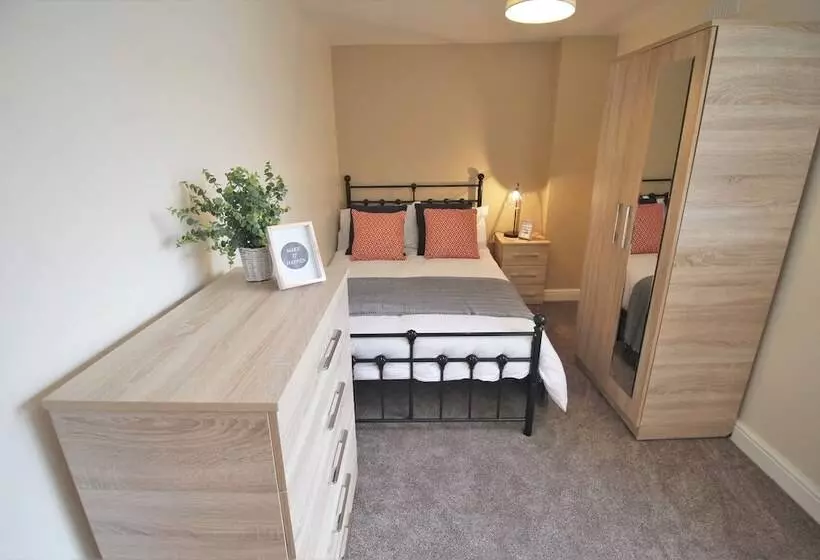 ペンション Comfy Rooms In Coventry
