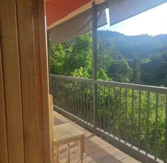 ユースホステル Hostal Y Cabañas Los Juanes