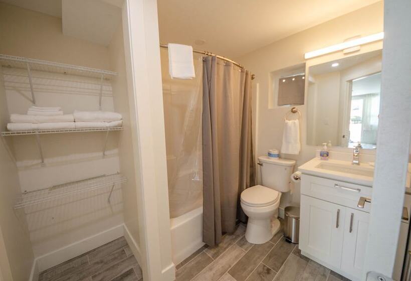 هاستل Seaport Inn