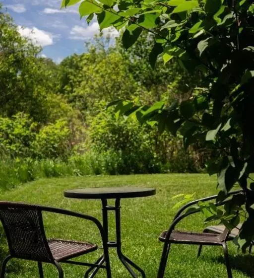 Condo Hotel Au Pied Du Mont Orford