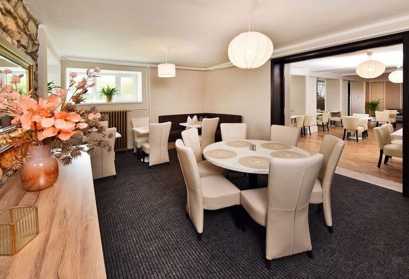 Aplend Hotel Lujza Major