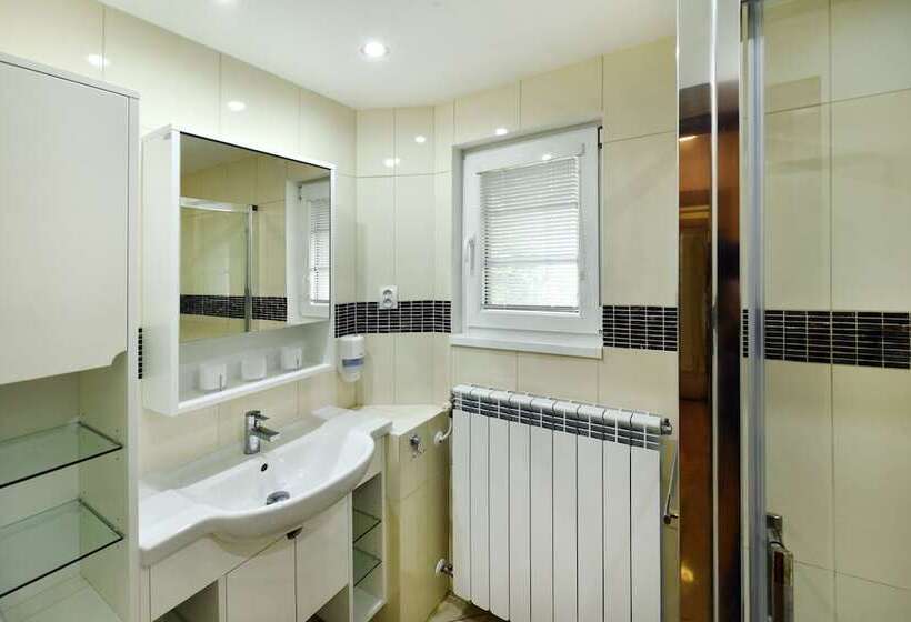 Aplend Hotel Lujza Major