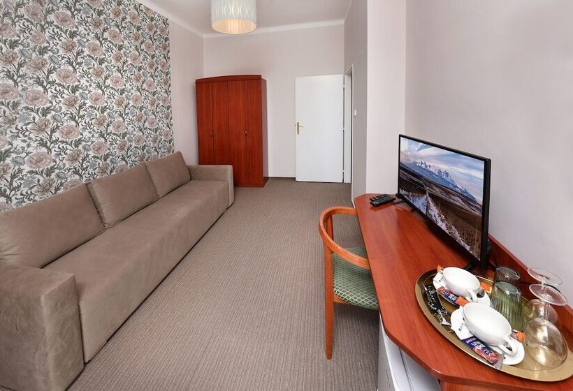 Aplend Hotel Lujza Major