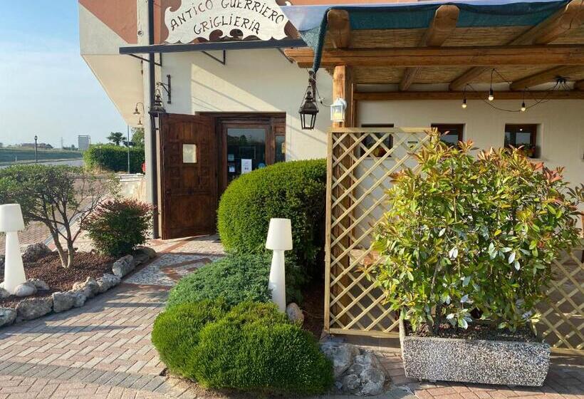 בית מלון כפרי Ristorante Antico Guerriero