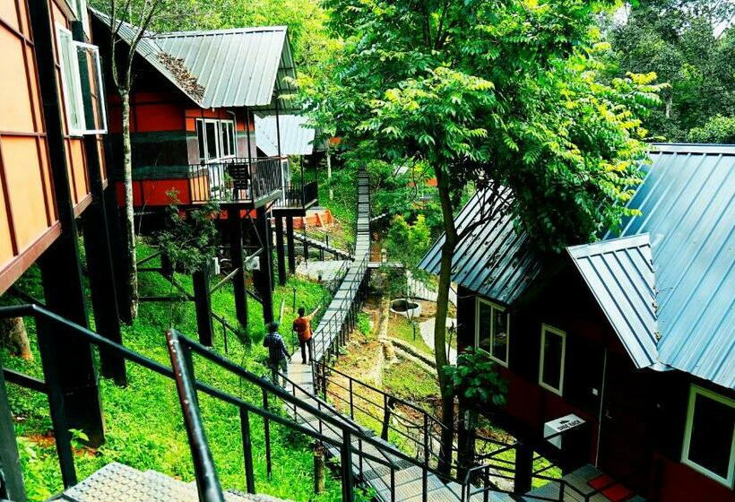 Hotel Santhi Hill View Resort