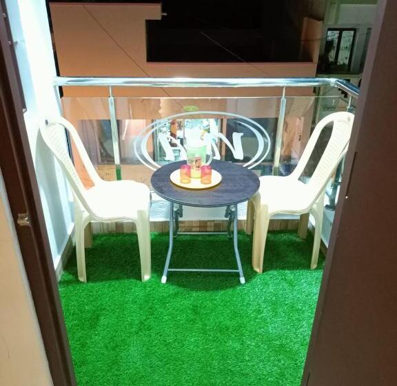 בית מלון כפרי Season 4