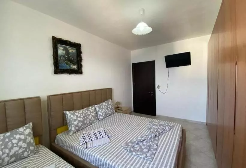 پانسیون Alma Room