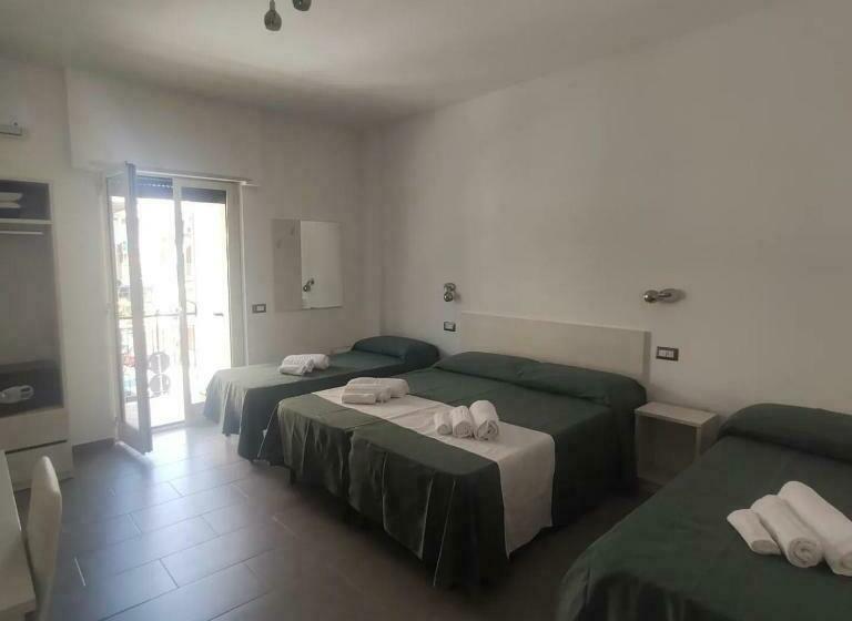 ペンション Ninfea Tropea City Rooms