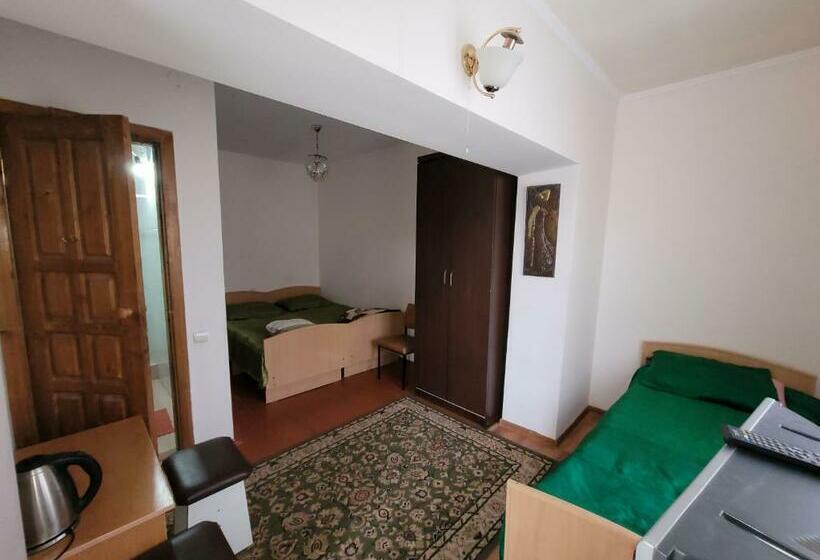 هاستل ай ас