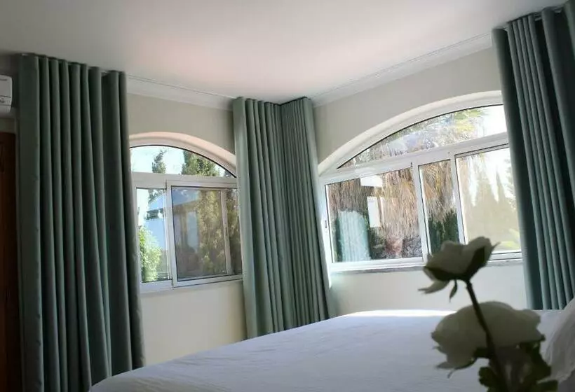 Aamiaismajoitus (B&B) Casa Carioca Carvoeiro