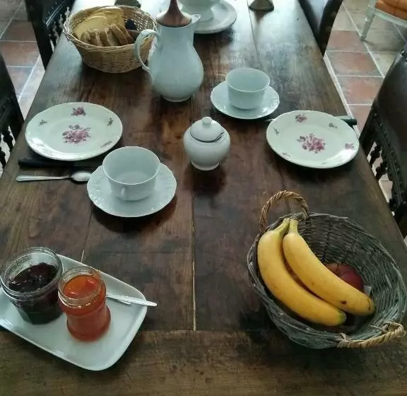 ベッドアンドブレックファースト La Tanière