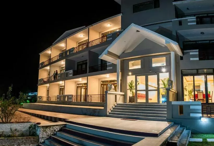 Hotelli Revathi Resorts