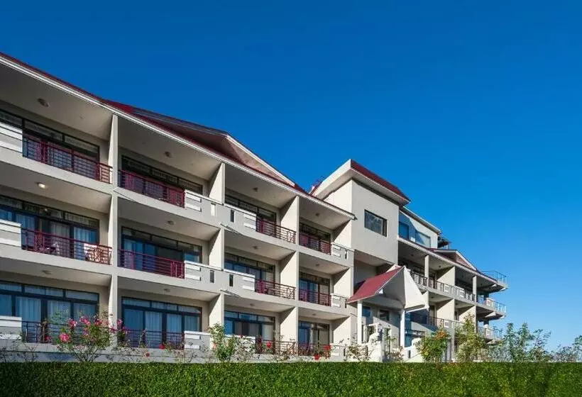 Hotelli Revathi Resorts