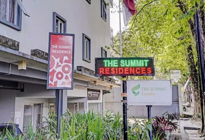 Pensione The Summit Residence