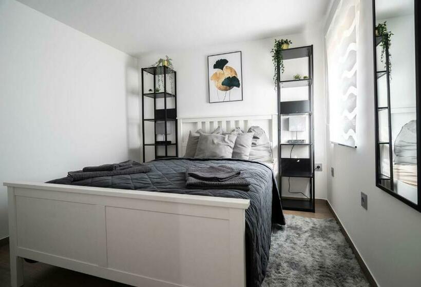 Tiny House Direkt Am See Mit Grillecke