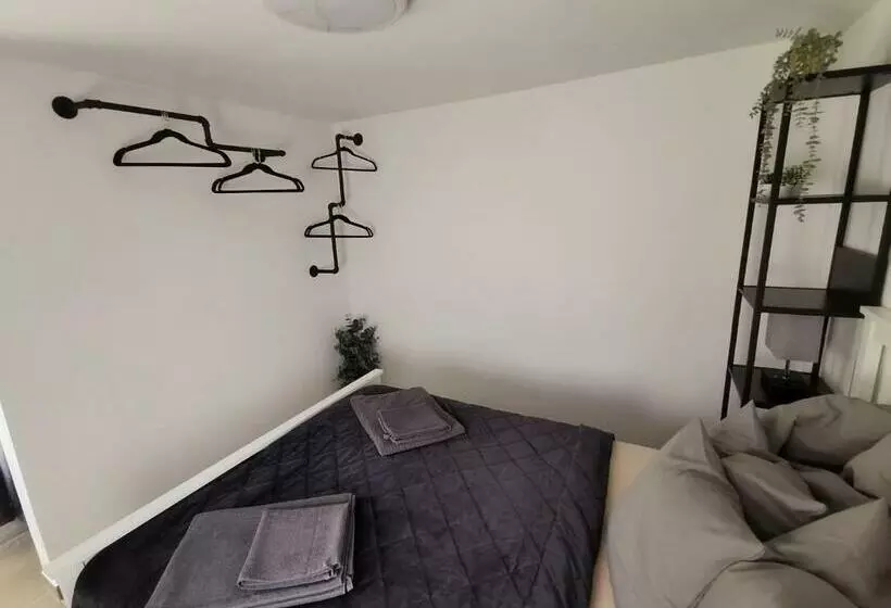 Tiny House Direkt Am See Mit Grillecke