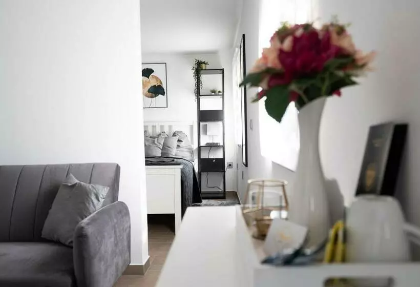 Tiny House Direkt Am See Mit Grillecke