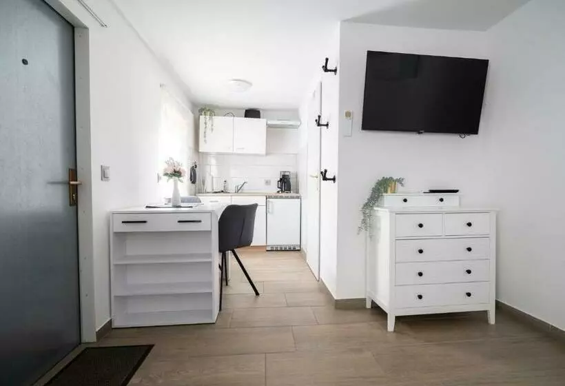 Tiny House Direkt Am See Mit Grillecke