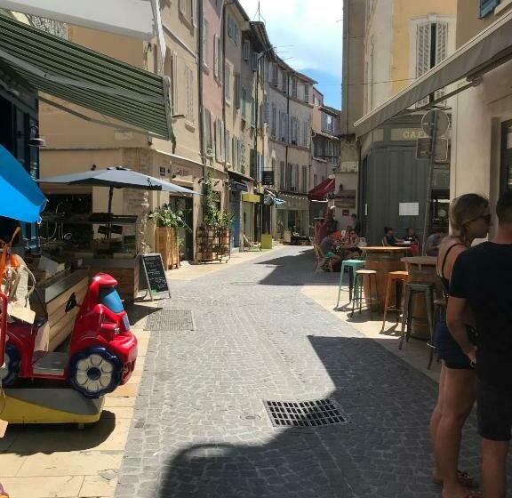 Captain Rest Apartment   Appartement Standing Vieux Port