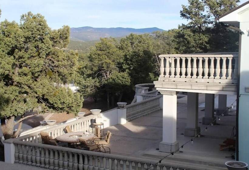 Exquisite Mountain Mansion West Wing