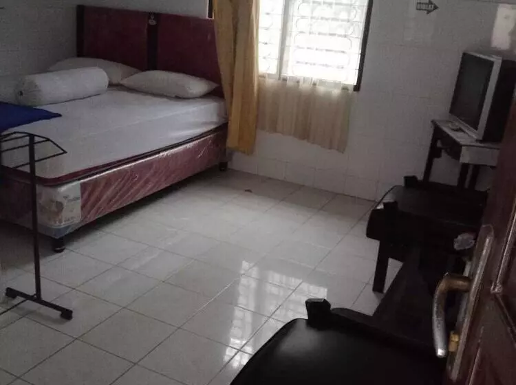 Express O 91176 Hotel Puri Gandaria