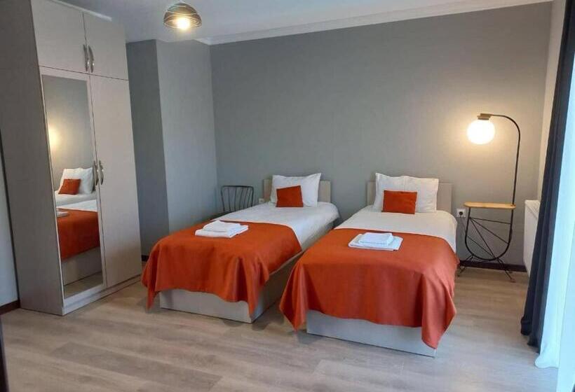 هتل Holiday Borjomi