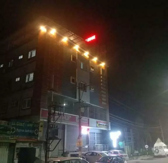 Hotelli Honnasiri Residency