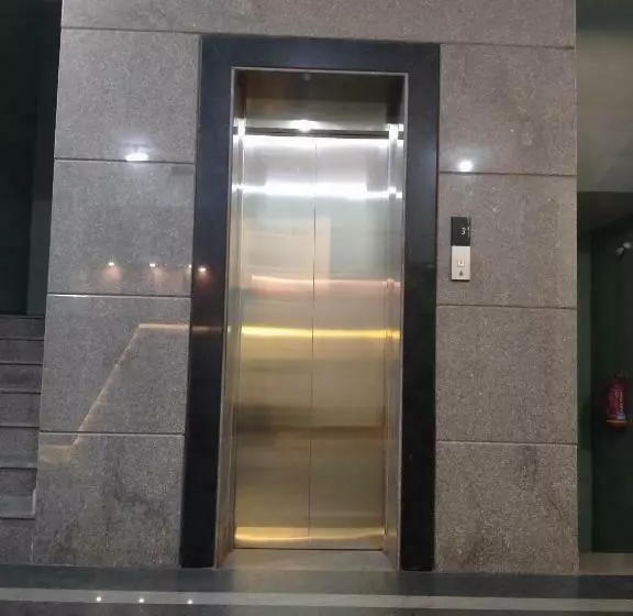 Hotelli Honnasiri Residency