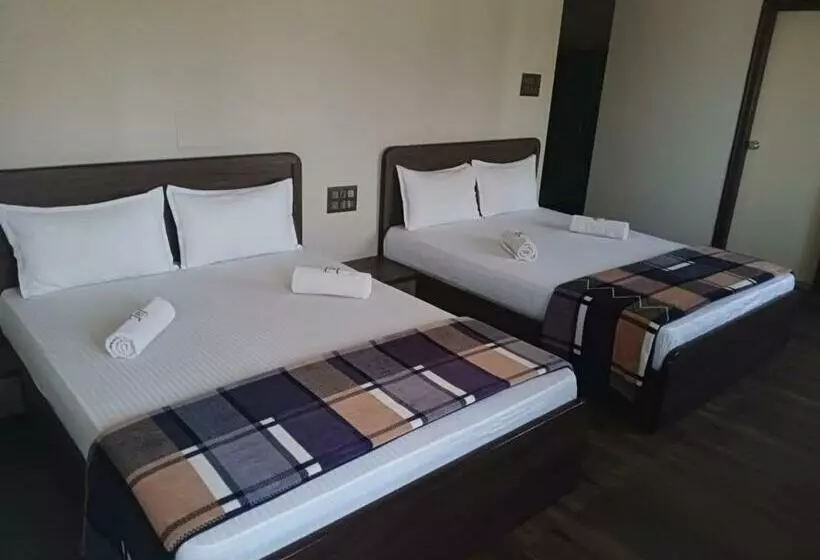 Hotelli Honnasiri Residency