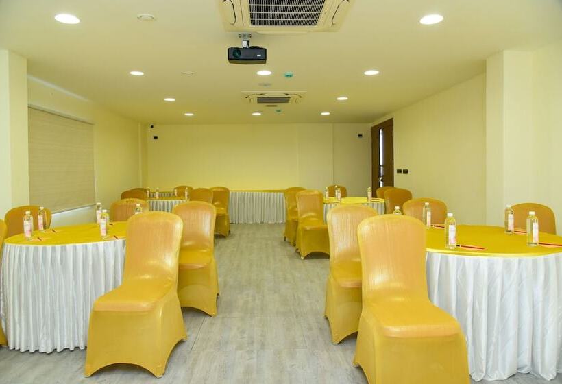 Отель Tgi Felicity