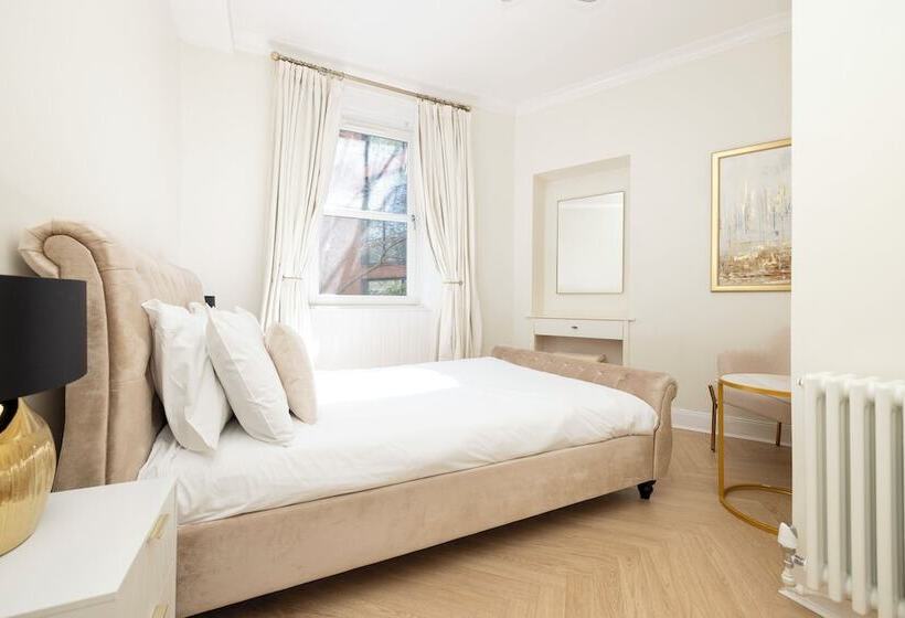 Joivy Modern Flat In City Centre   For Up To 3 Guests