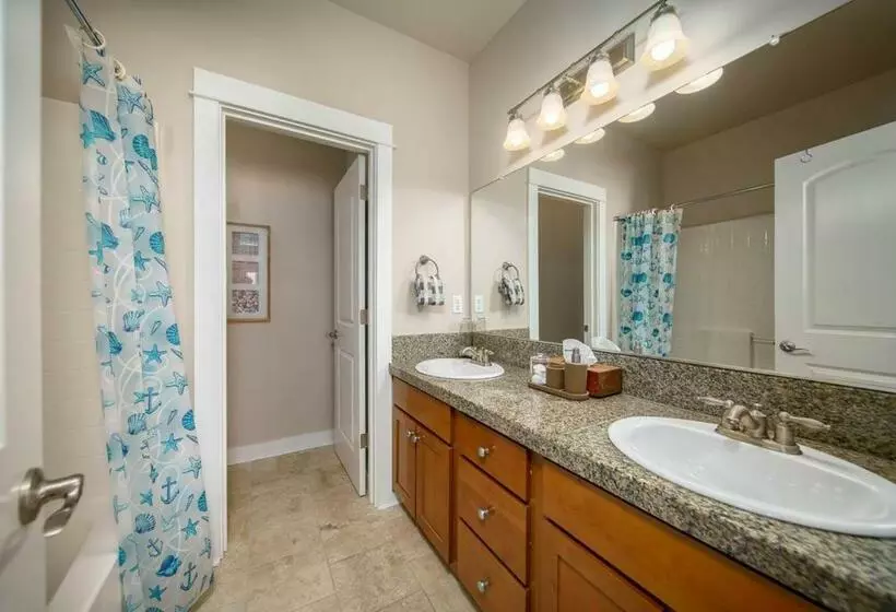 Moonlight By Avantstay Modern Home W Views Direct Access To Rockaway Beach