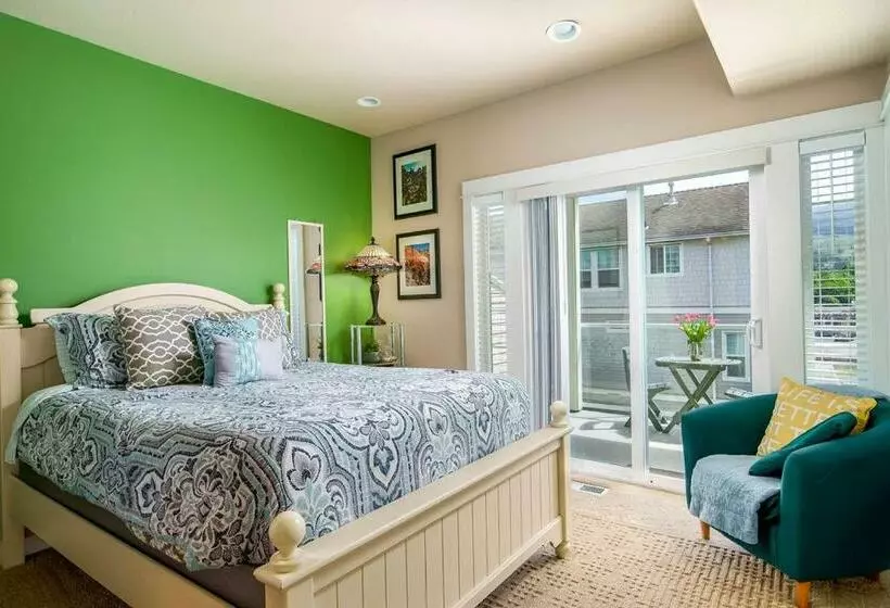 Moonlight By Avantstay Modern Home W Views Direct Access To Rockaway Beach