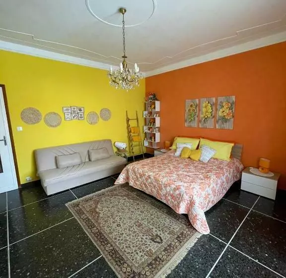 Aamiaismajoitus (B&B) Casa Adele