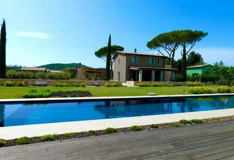 ホテル Agriturismo Resort Il Foionco