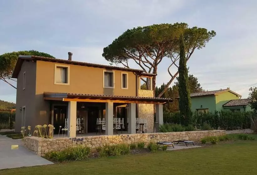 ホテル Agriturismo Resort Il Foionco
