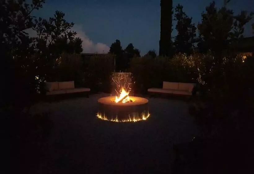 ホテル Agriturismo Resort Il Foionco