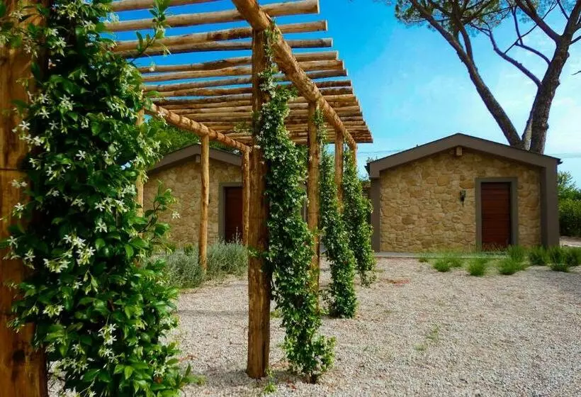 ホテル Agriturismo Resort Il Foionco